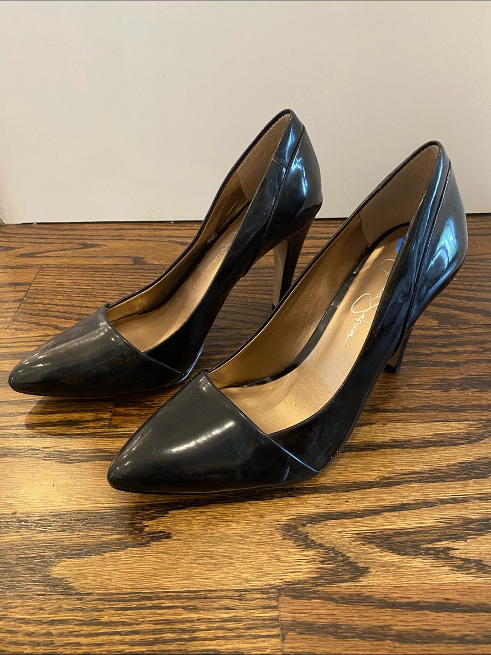 Jessica Simpson Black Patent Pointed-Toe Pumps